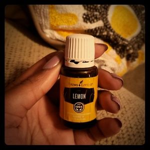 Young Living Lemon Essential Oil